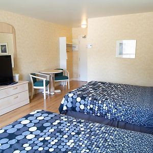 Double Room Two Double Beds
